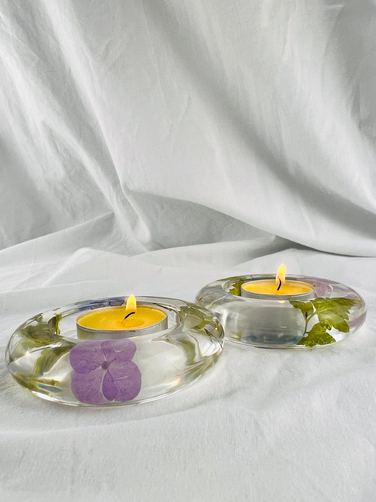 Handmade floral resin tealight holder, detail of the pressed flowers