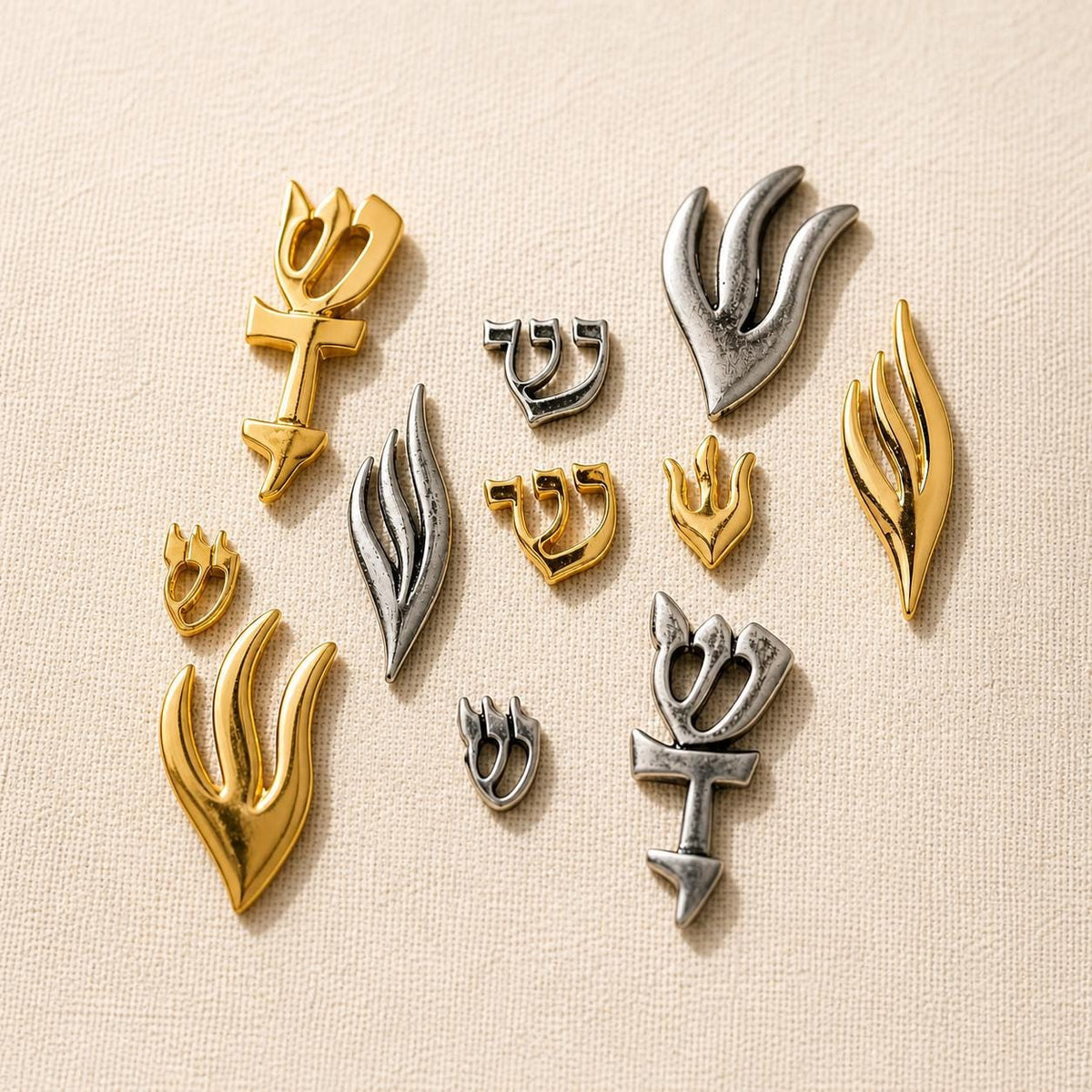 Metal Hebrew letter Shin for a mezuzah case, gold and silver finishes